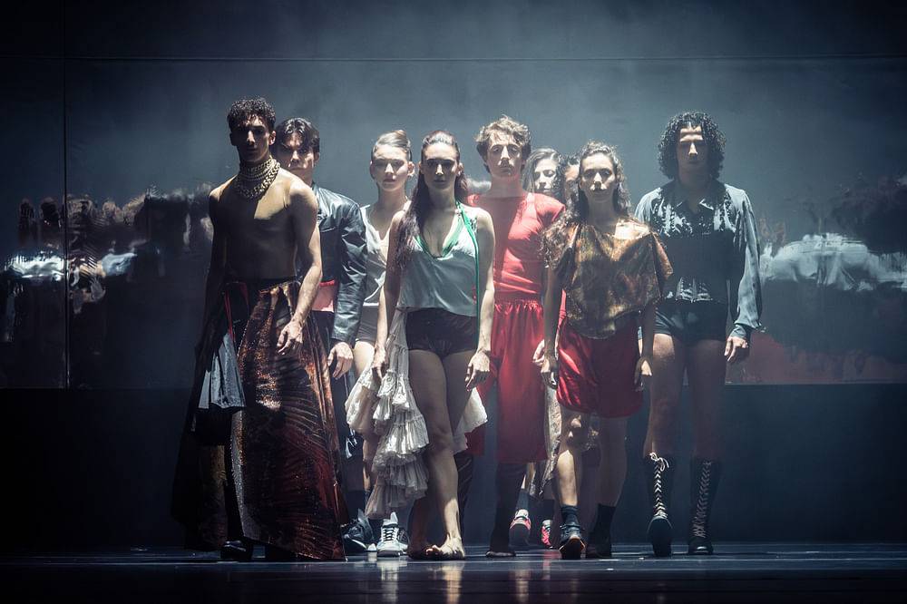 AEREA - © Ashley Taylor/Wiener Staatsballett AEREA
