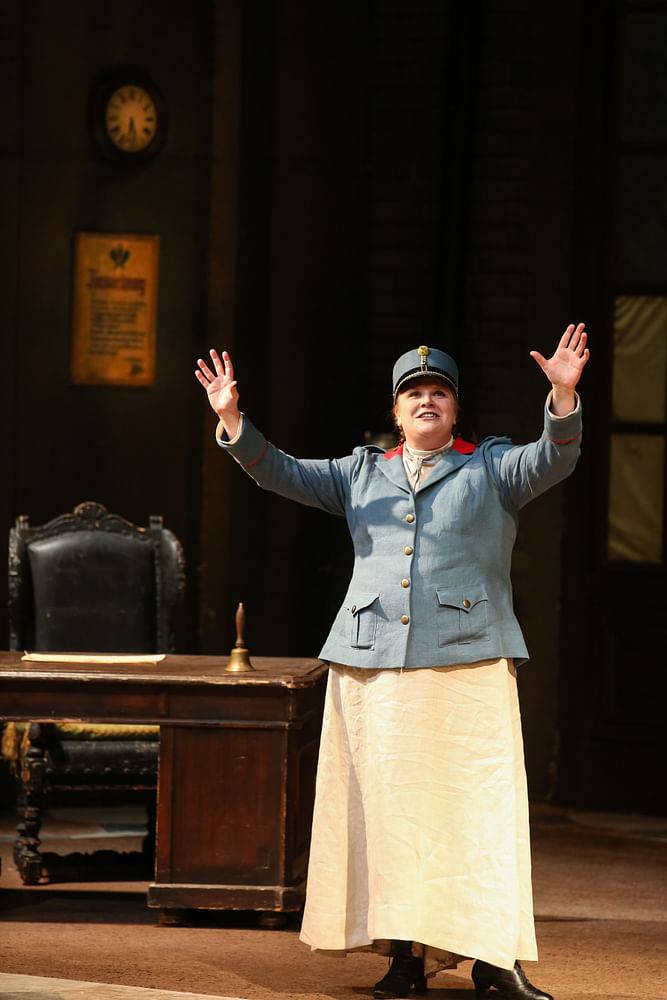 Stefanie Reinsperger (Frosch)