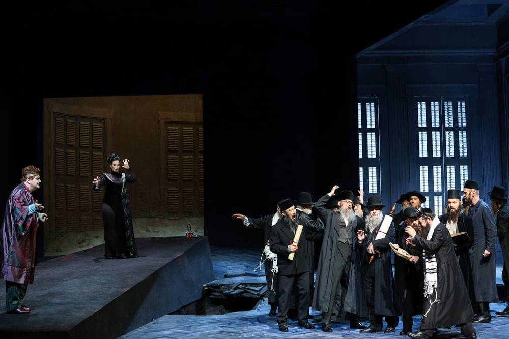 Wolfgang Ablinger-Sperrhacke (Herodes), Ursula Pfitzner (Herodias), Jason Kim (Dritter Jude), Stephen Chaundy (Vierter Jude), Karl-Michael Ebner (Erster Jude), David Kerber (Zweiter Jude), Alexander Fritze (Fünfter Jude), Komparserie