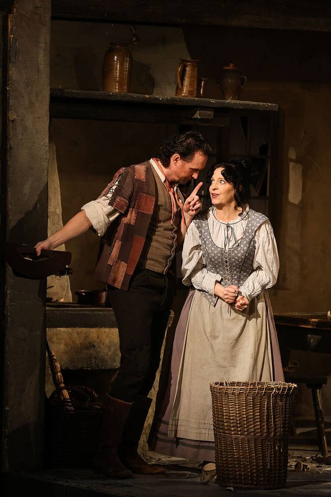 Josef Wagner (Peter, Besenbinder), Ursula Pfitzner (Gertrud)