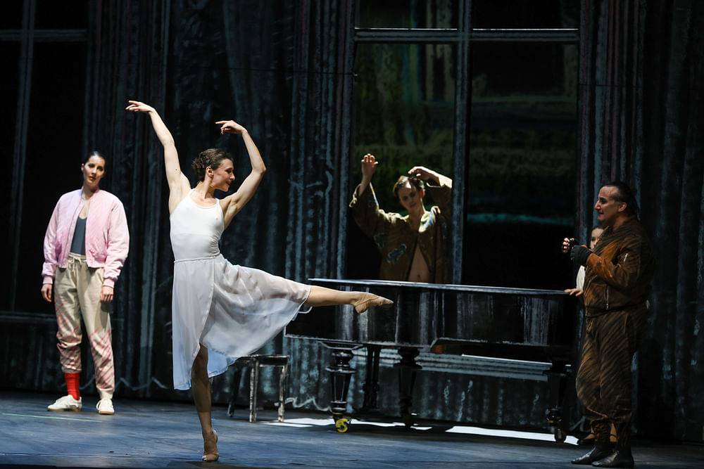 Maria Hegele (Lea), Mila Schmidt (Nika), Sebastian Wendelin (Nurejew), Florian Carove (Solor, der Hund)