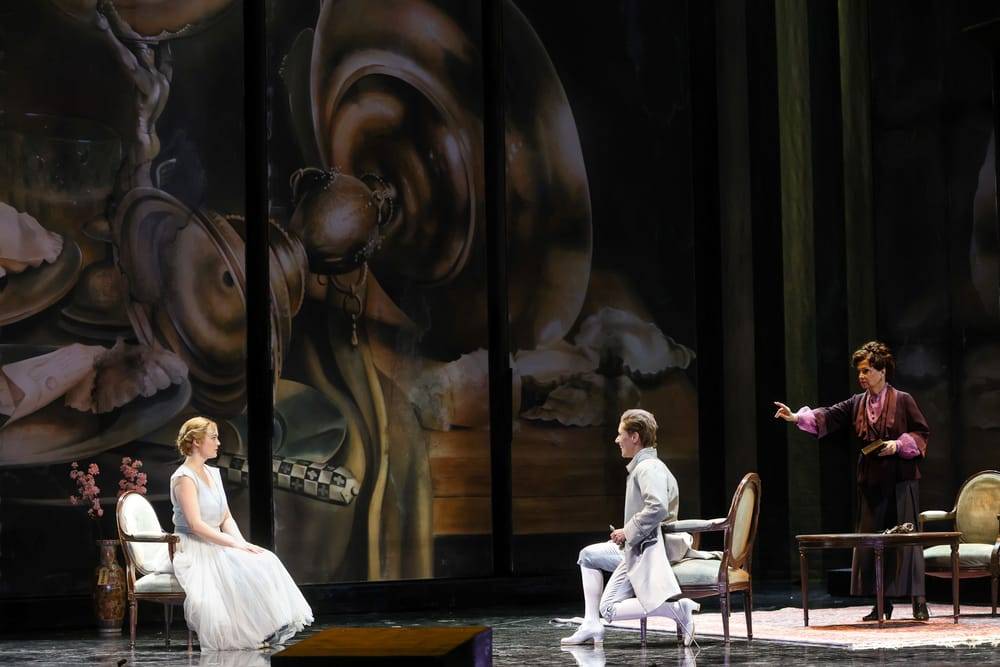 Lauren Urquhart (Sophie), Annelie Sophie Müller (Octavian), Ulrike Steinsky (Jungfer Marianne Leitmetzerin)