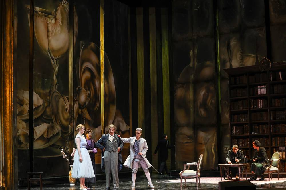 Lauren Urquhart (Sophie), Ulrike Steinsky (Jungfer Marianne Leitmetzerin), Martin Winkler (Baron Ochs auf Lerchenau), Annelie Sophie Müller (Octavian), Karl-Michael Ebner (Valzacchi), Christel Loetzsch (Annina)