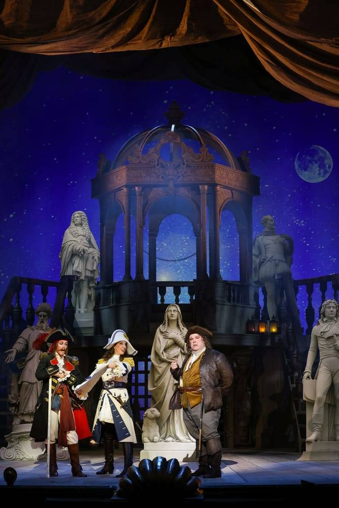 Wallis Giunta (Der Piratenkönig), Johanna Arrouas (Ruth), Timothy Fallon (Frederic)