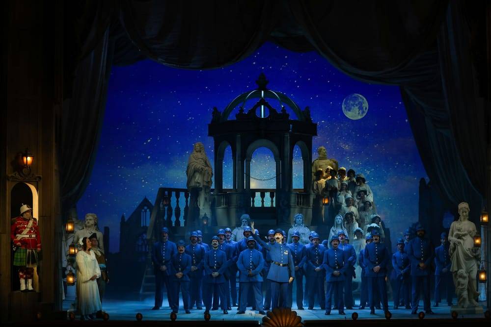 Stefan Cerny (Der Polizeisergeant), Ensemble