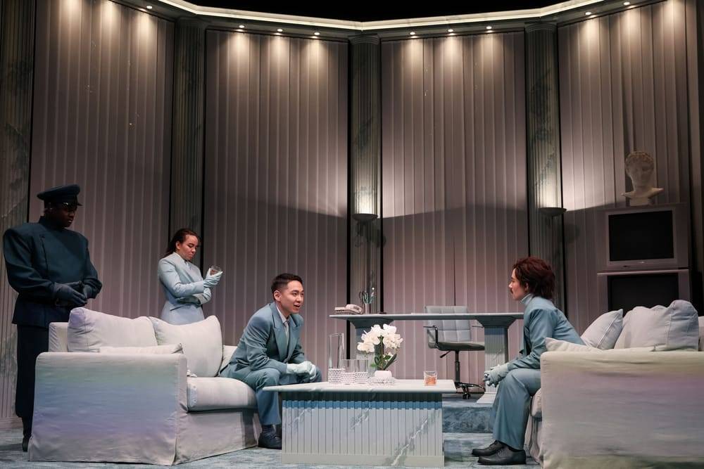 Smelo Mahlangu (Publio), Aleksandra Dimić (Annio), Camila Aguilera Yáñez (Sesto), Seiyoung Kim (Tito)