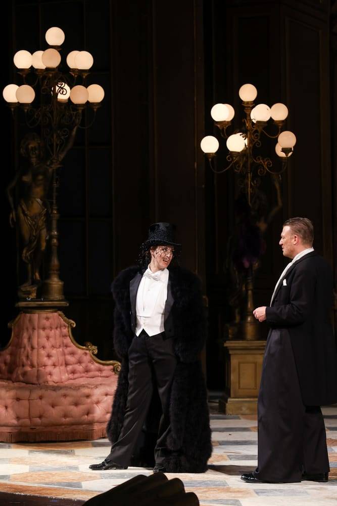 Johanna Arrouas (Rosalinde), Daniel Schmutzhard (Gabriel von Eisenstein)