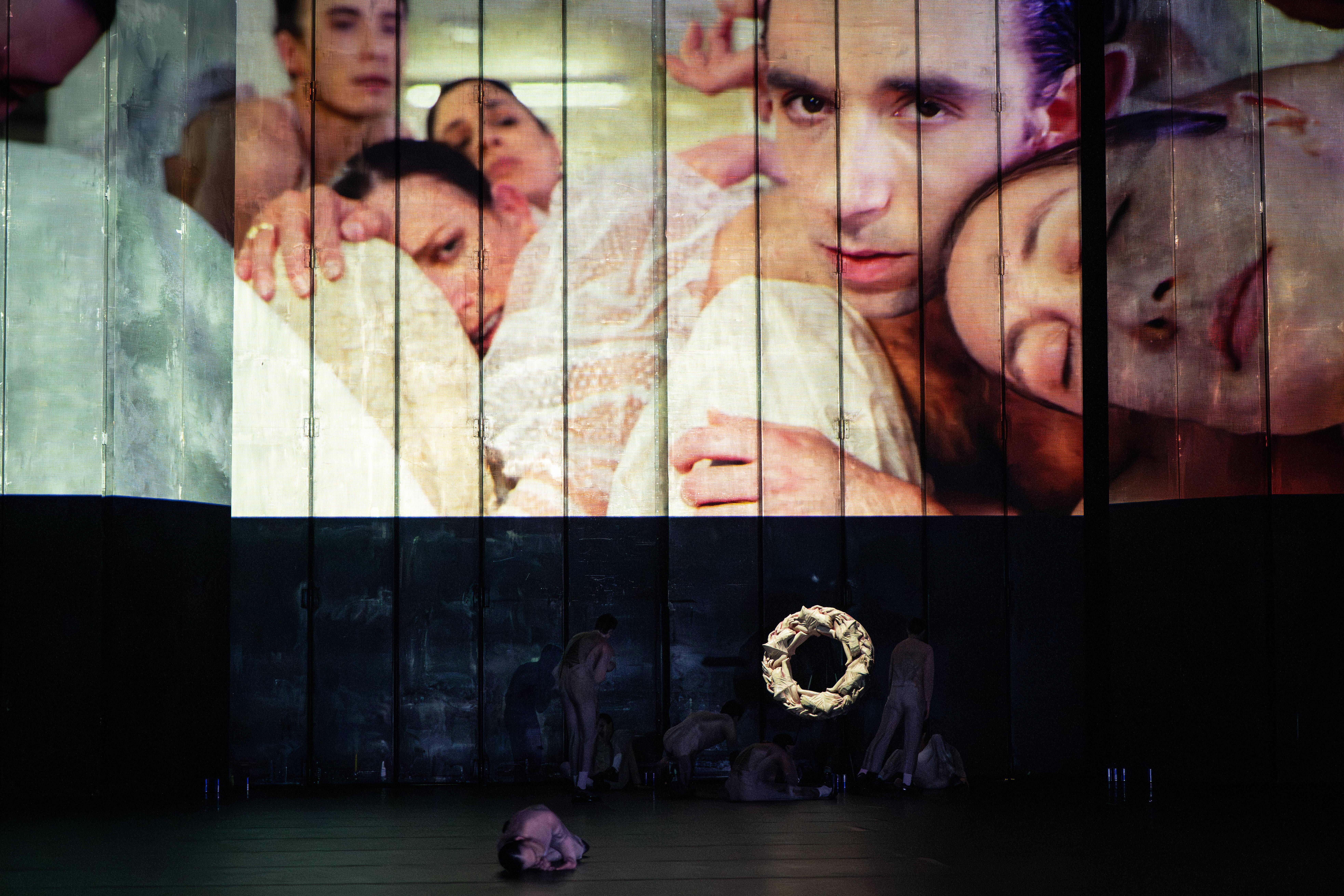 High - © Ashley Taylor/Wiener Staatsballett High