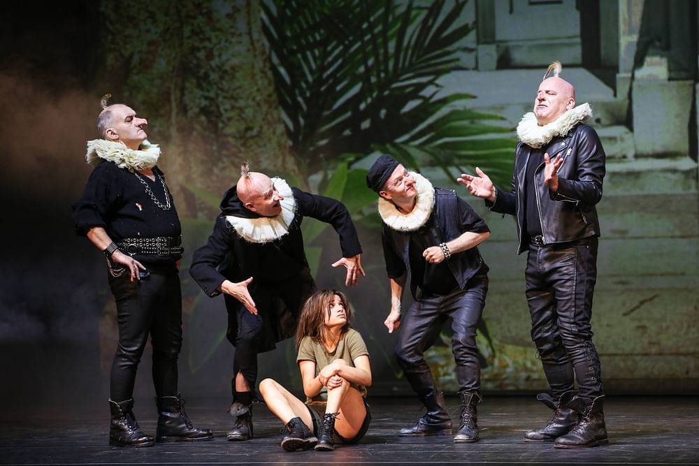 Juliette Khalil (Mogli), Ensemble