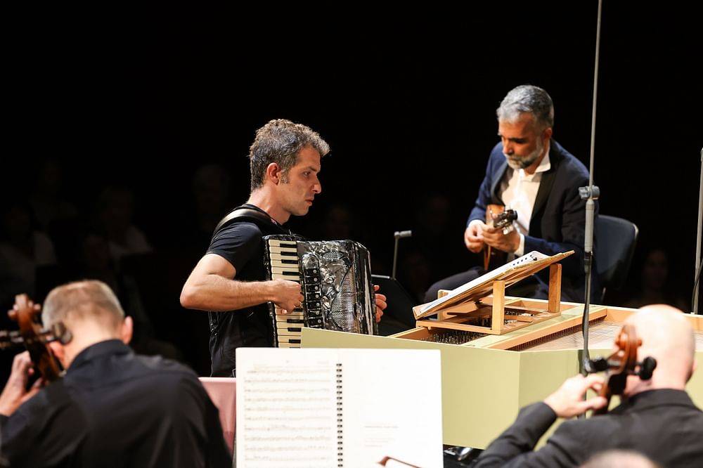 Musikdirektor Omer Meir Wellber und Jacob Reuven