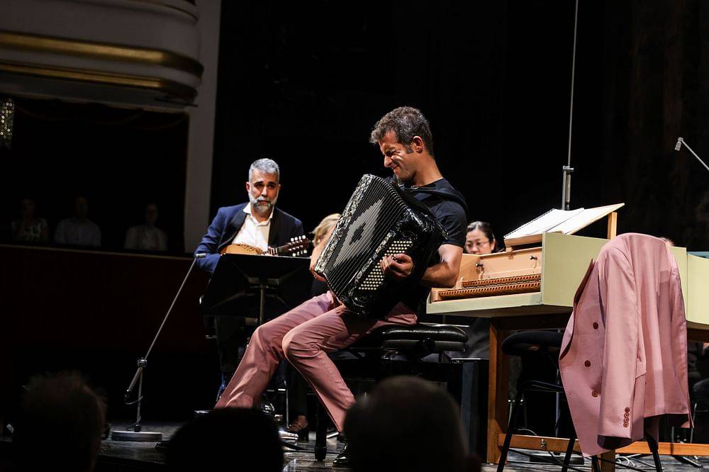 Jacob Reuven und Musikdirektor Omer Meir Wellber
