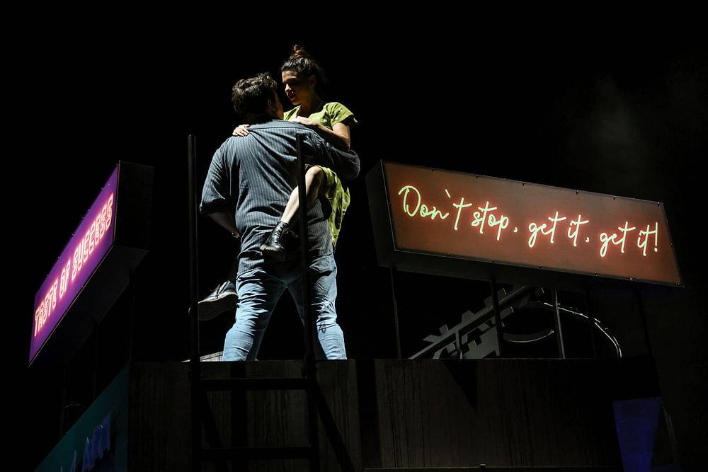 Jakob Semotan (Jon), Juliette Khalil (Susan)