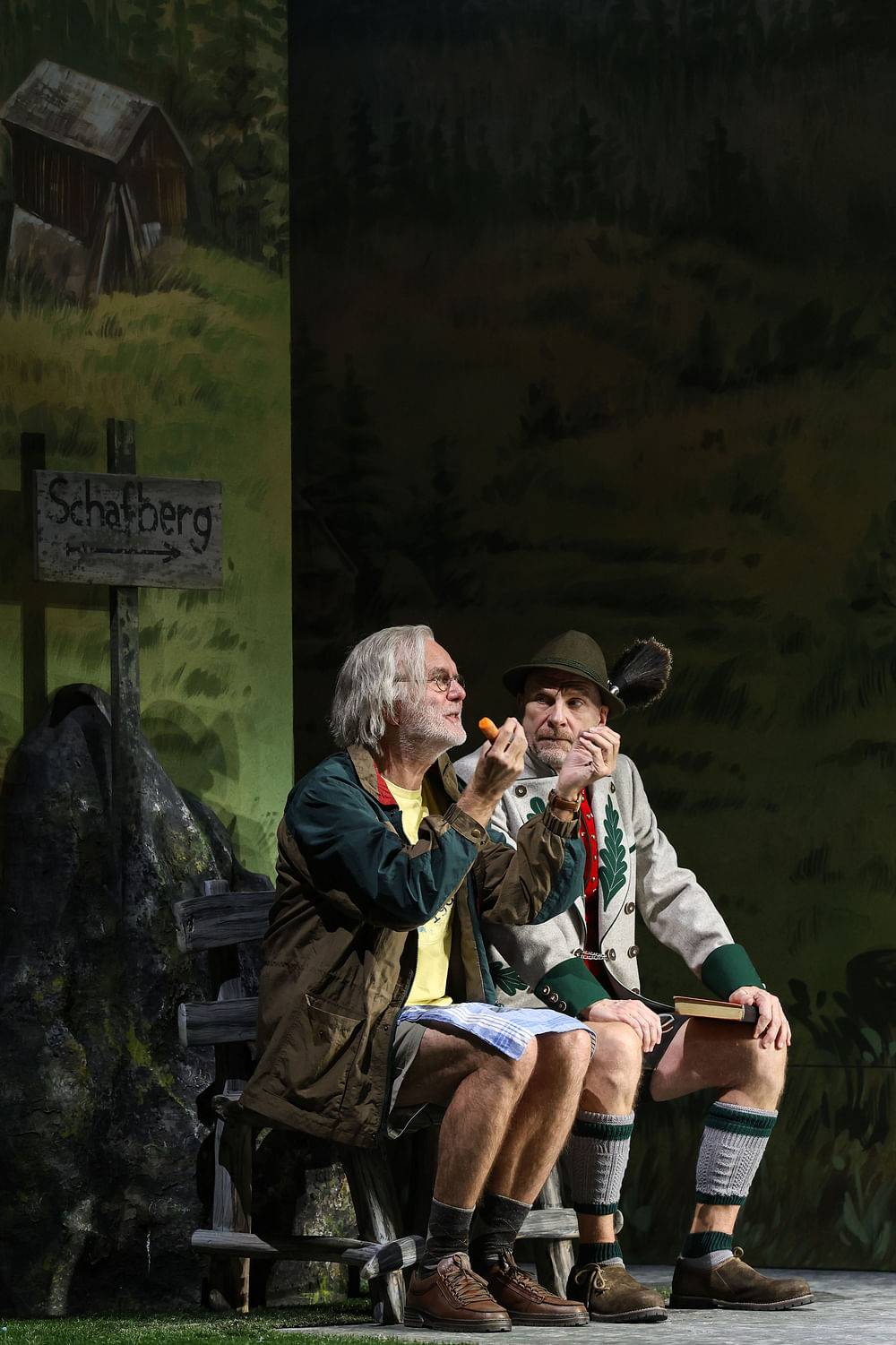 Harald Schmidt (Prof. Dr. Hinzelmann), Götz Schubert (Wilhelm Giesecke)