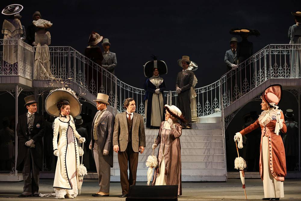 Manuel Rubey (Oberst Pickering), Paula Nocker (Eliza Doolittle), Lionel von Lawrence (Freddy Eynsford-Hill), Markus Meyer (Prof. Henry Higgins), Marianne Nentwich (Mrs. Higgins), Regula Rosin (Mrs. Eynsford-Hill), Ensemble