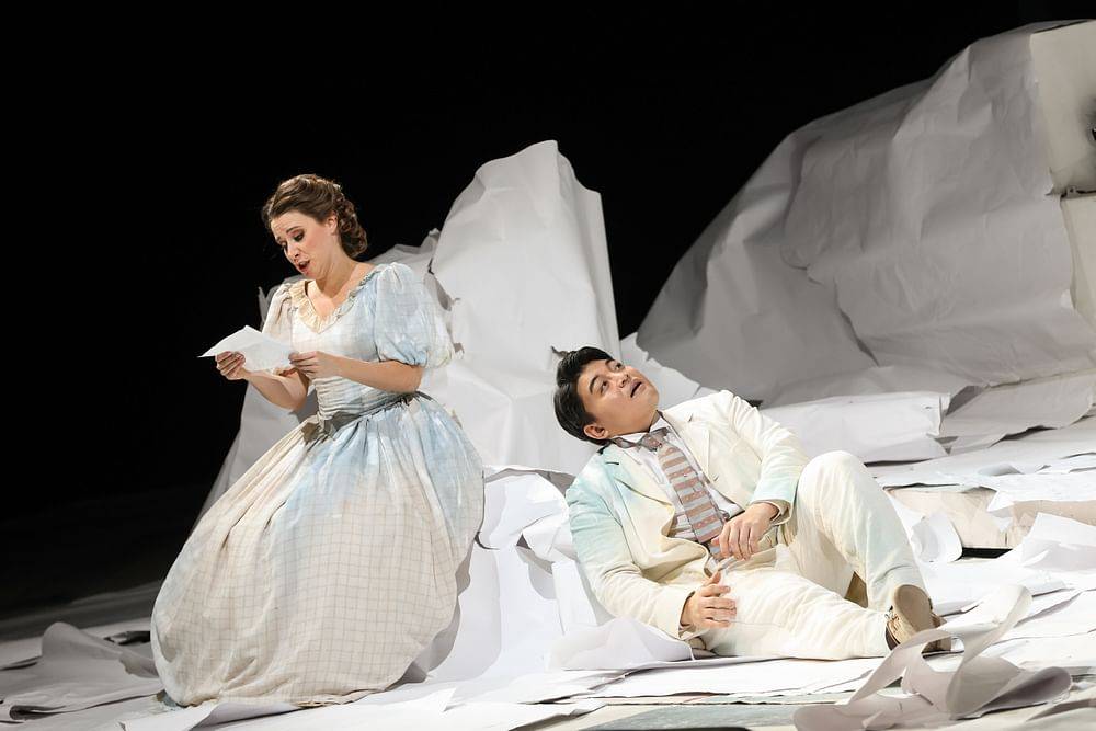 Verity Wingate (Magda de Civry), David Junghoon Kim (Ruggero Lastouc)