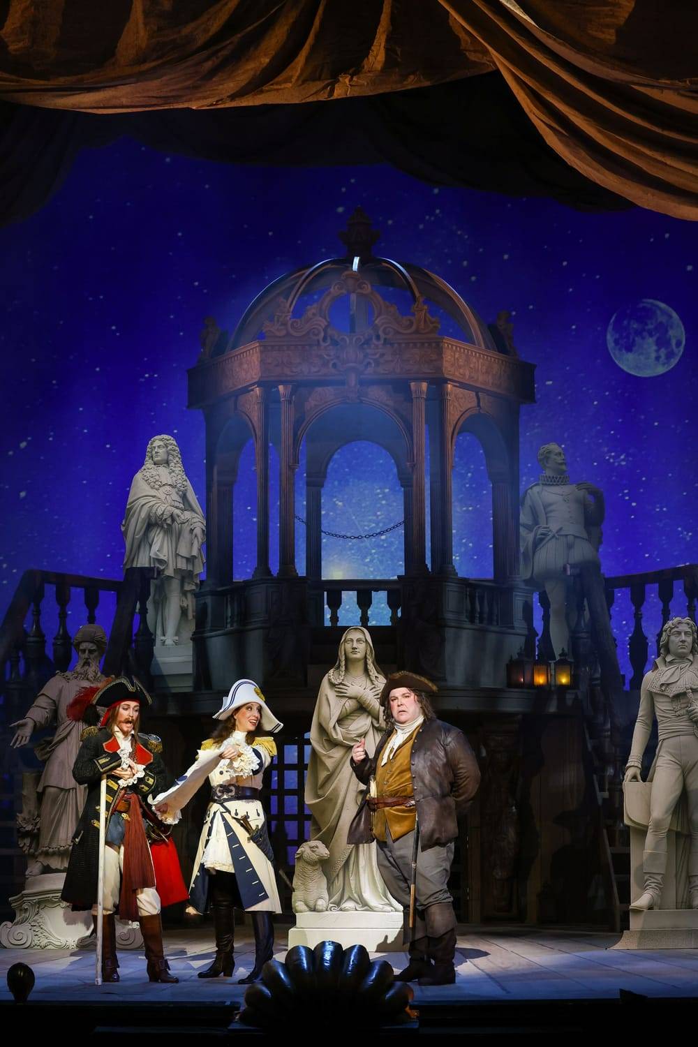 Wallis Giunta (Der Piratenkönig), Johanna Arrouas (Ruth), Timothy Fallon (Frederic)