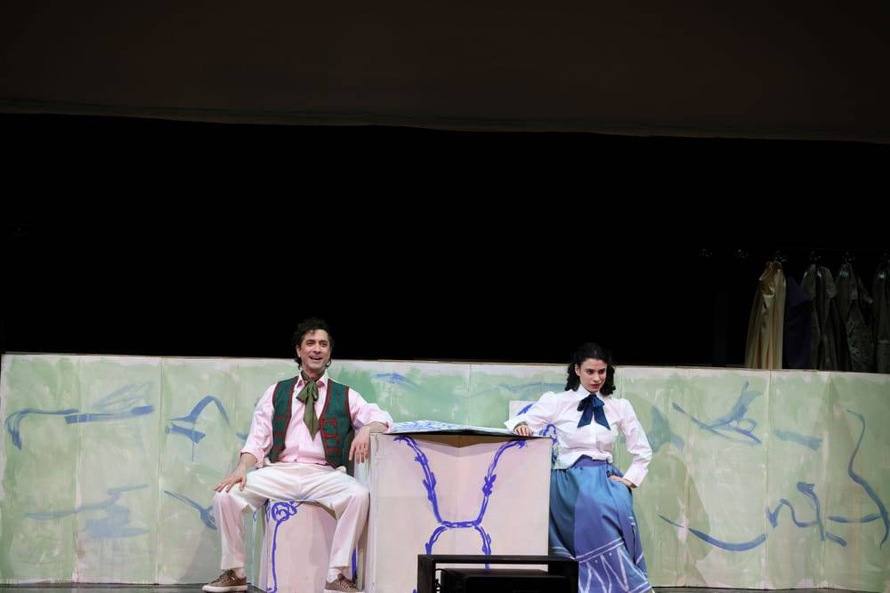 Martin Enenkel (Iwan), Juliette Khalil (Mascha)