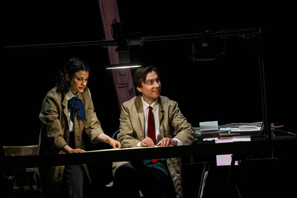 Juliette Khalil (Mascha), Steef de Jong (Regie, Bearbeitung, Bühne und Kostüme)