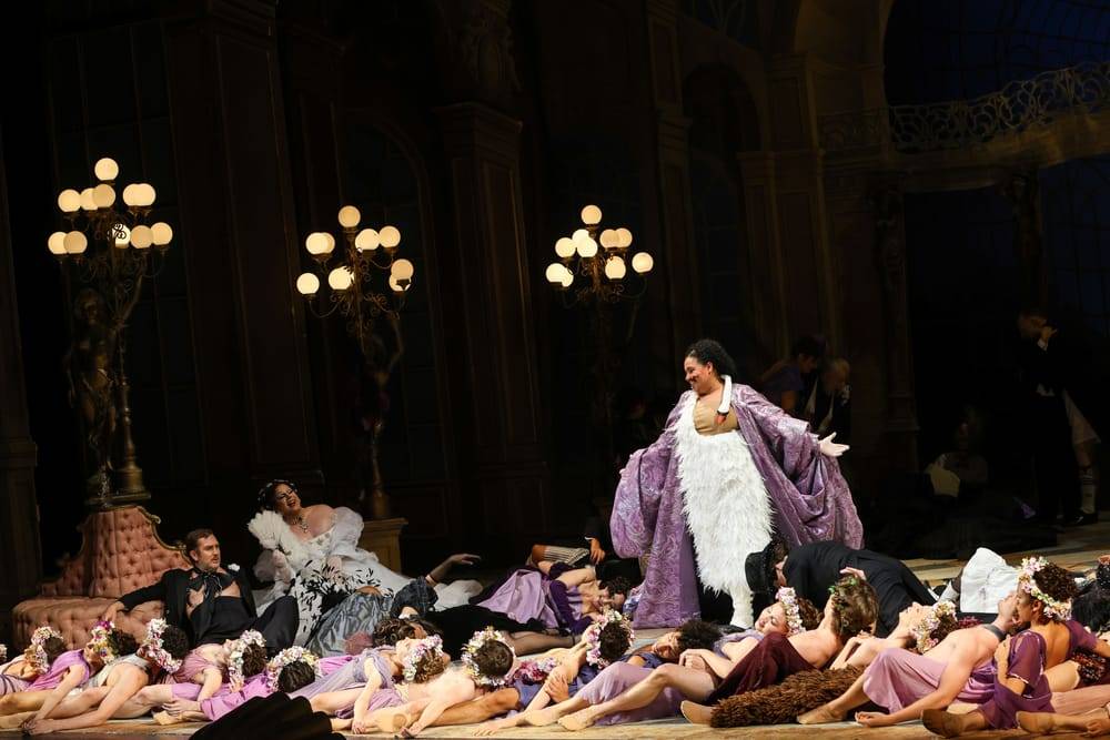 Thomas Oliemans (Dr. Falke), Ryta Tale (Ida), Katia Ledoux (Prinz Orlofsky), Wiener Staatsballett, Chor der Volksoper Wien