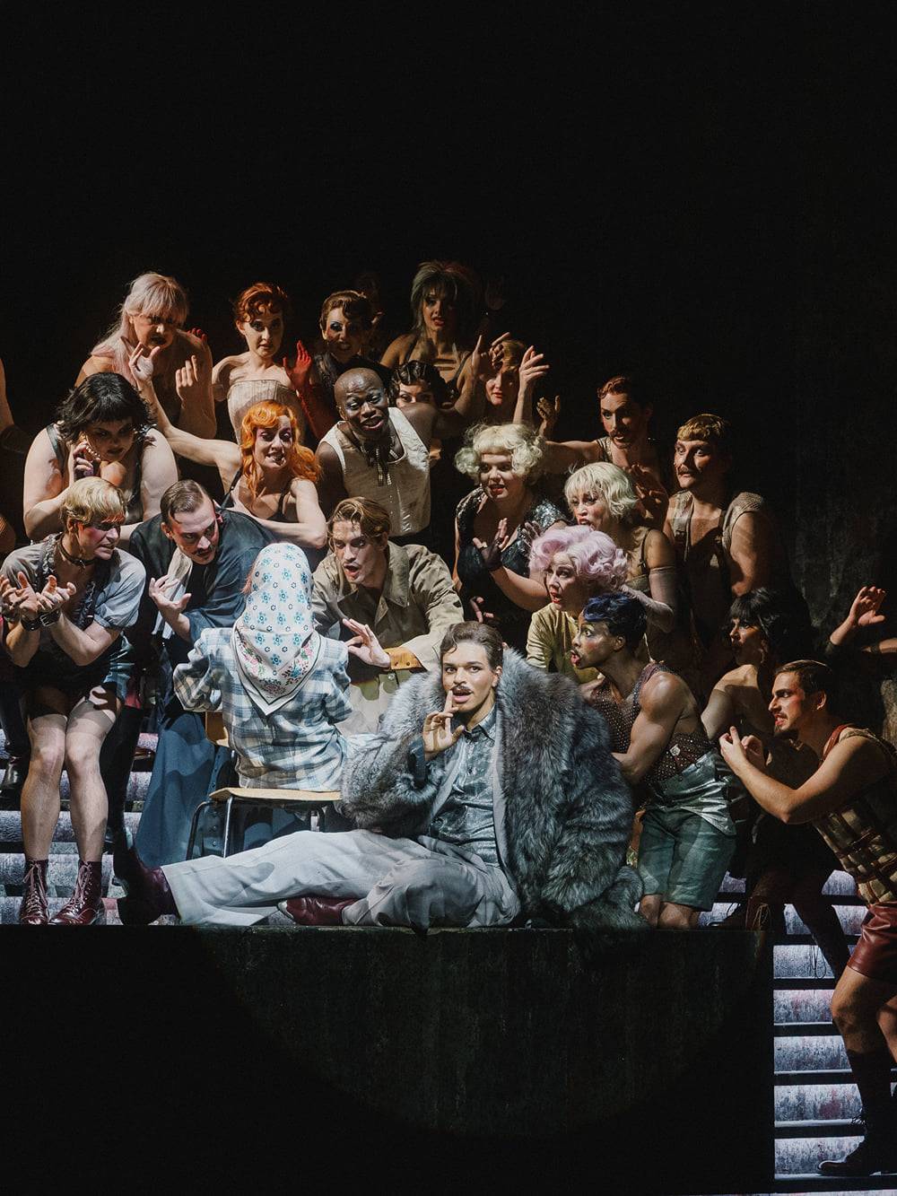 Lionel von Lawrence (Billy Flynn), Ensemble
