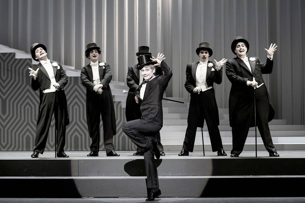 Andreas Bieber (Axel Swift),  Hollywood Harmonists (Stefan Bischoff, Oliver Liebl, Roman Martin, Maximilian Klakow, Jakob Semotan)