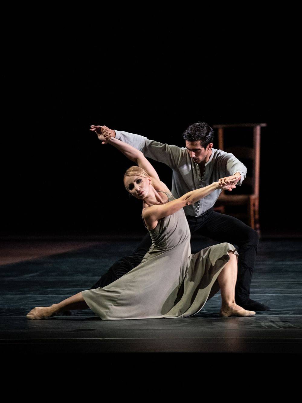 Aleksandra Liashenko, Daniel Vizcayo in Symphony of Psalms
