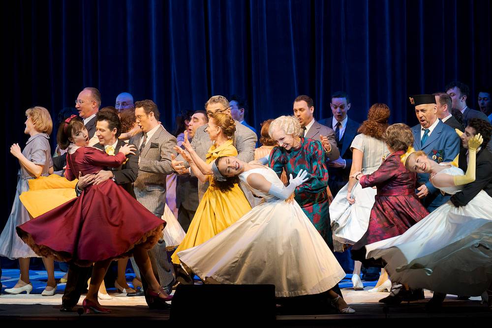 Ensemble und Chor der Volksoper Wien, Wiener Staatsballett

