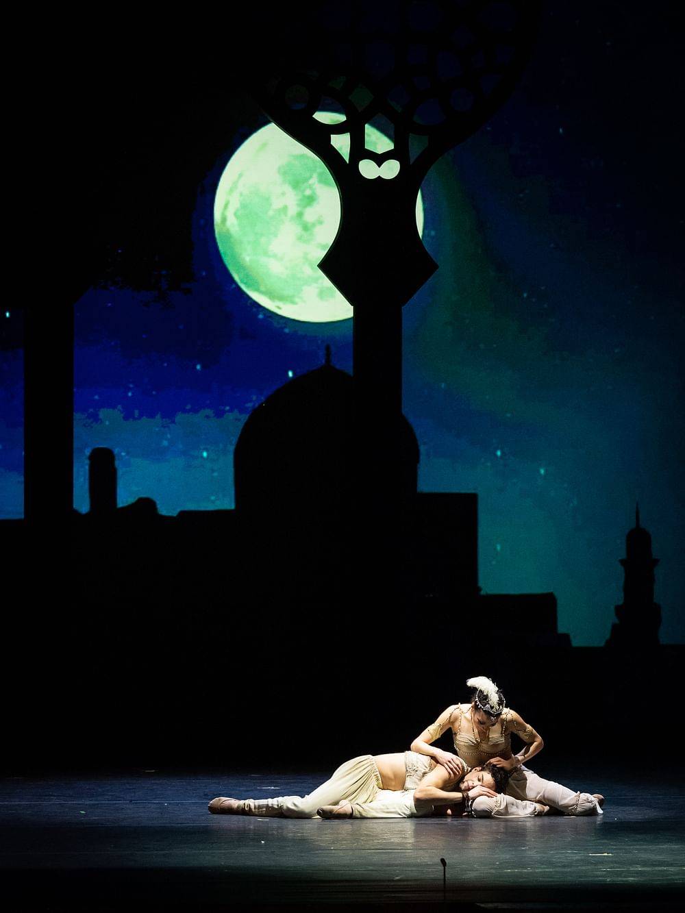 © Wiener Staatsballett/Ashley Taylor