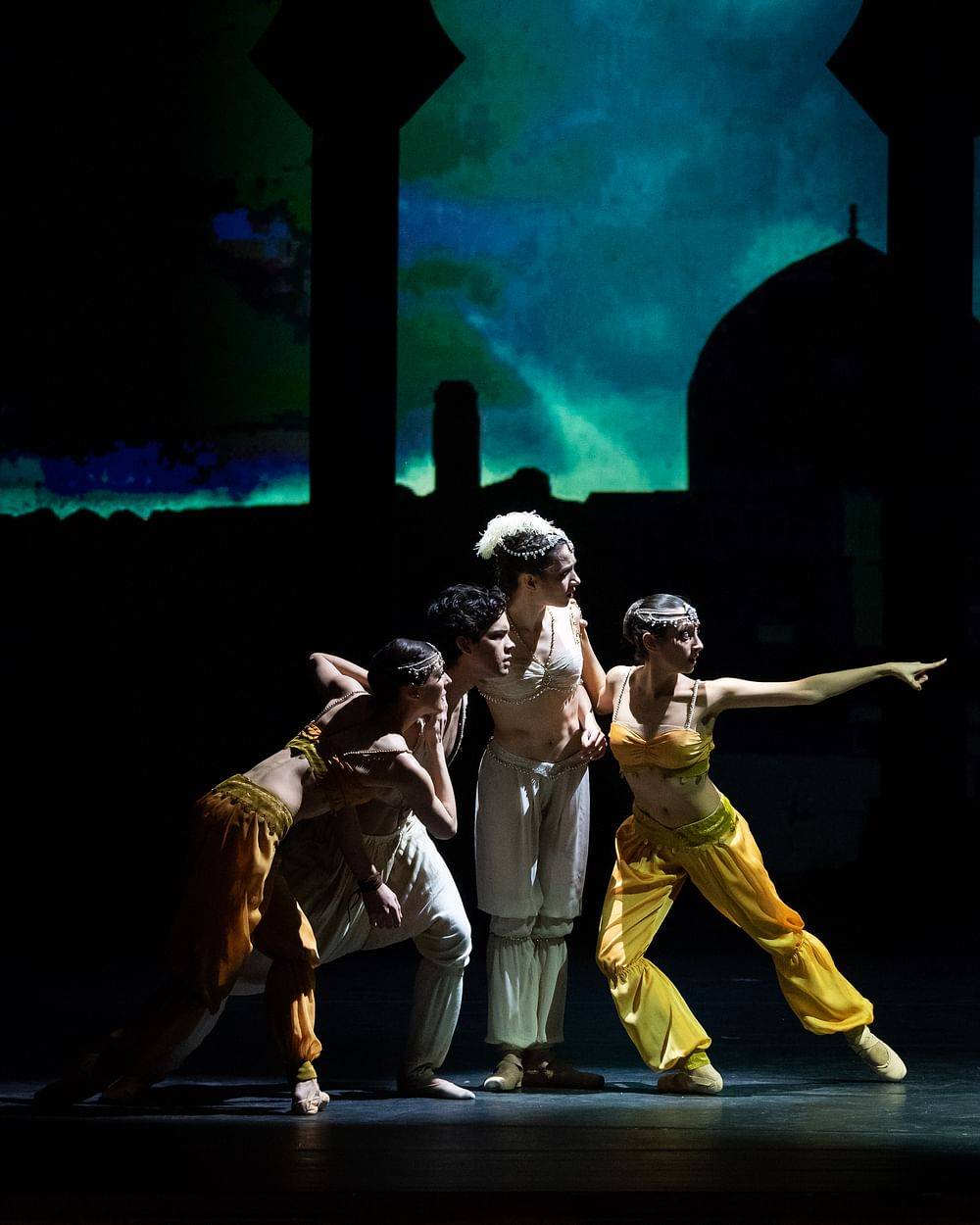© Wiener Staatsballett/Ashley Taylor