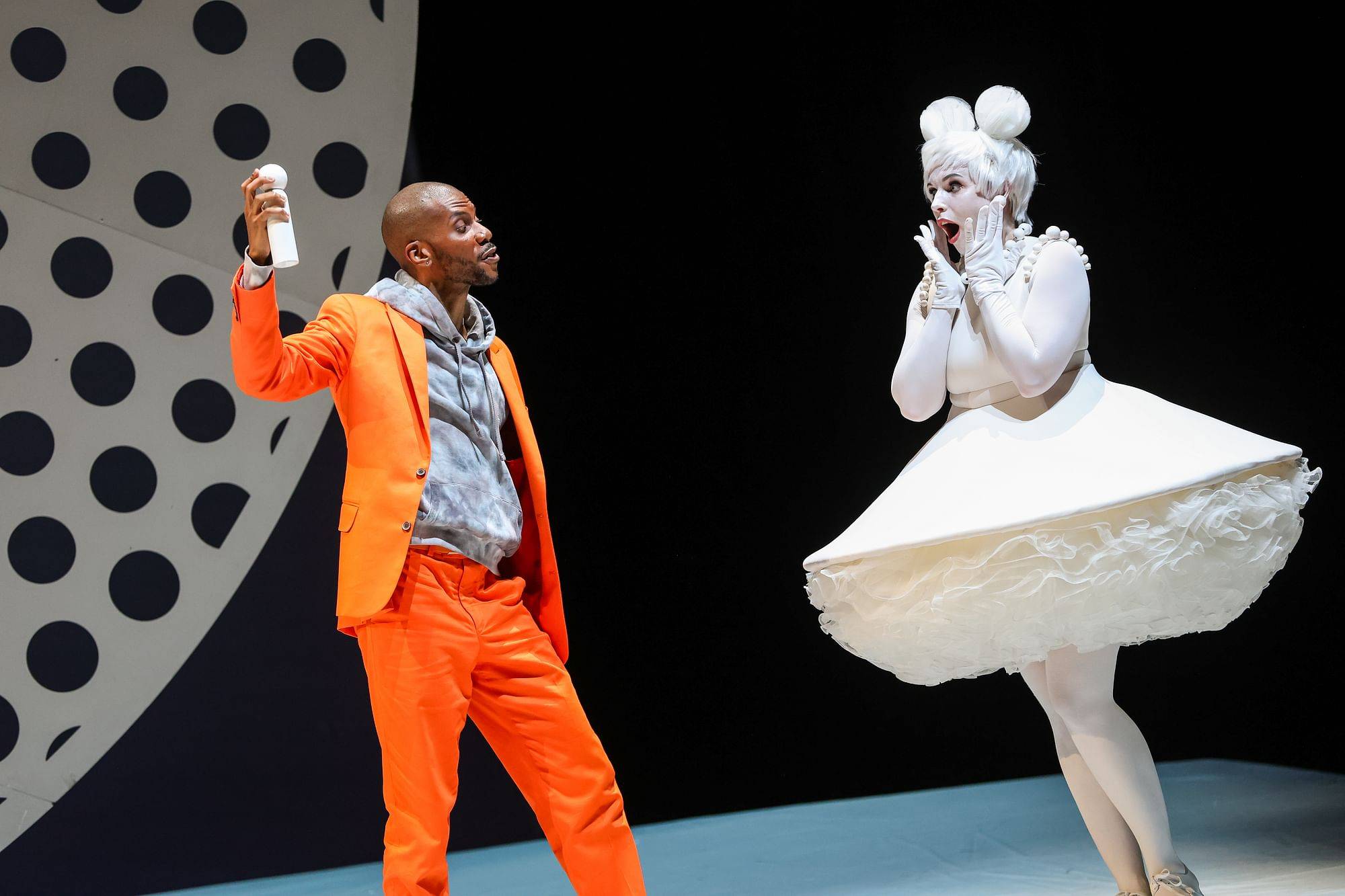 Die Reise zum Mond (Oper) - Volksoper Wien