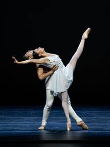 Liudmila Konovalova, Andrey Teterin in Adagio Hammerklavier © Wiener Staatsballett/Ashley Taylor