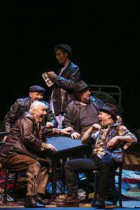 Josef Luftensteiner (Petruccio), Daniel Ohlenschläger (Calvazzi), Franz Suhrada (Petruccio), Wolfgang Gratschmaier (Massaccio), Marco Di Sapia (Benozzo) © Barbara Pálffy/Volksoper Wien