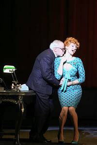 Robert Meyer (J. B. Biggley), Ines Hengl-Pirker (Hedy LaRue) © Barbara Pálffy/Volksoper Wien, zum einmaligen Abdruck freigegeben