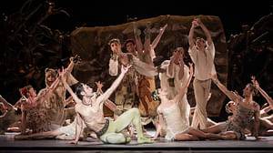 Mihail Sosnovschi (Puck) & Ensemble © Wiener Staatsballett/Ashley Taylor, zum einmaligen Abdruck freigegeben