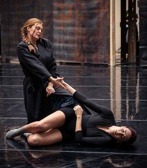 Wallis Giunta, Marta Schiumarini