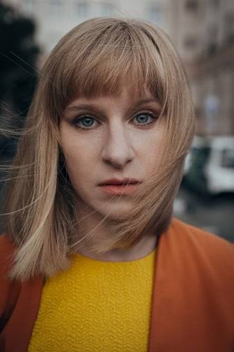 Porträt von Claudia Artner
