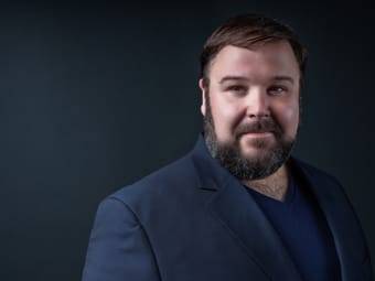 Porträt von Timothy Fallon