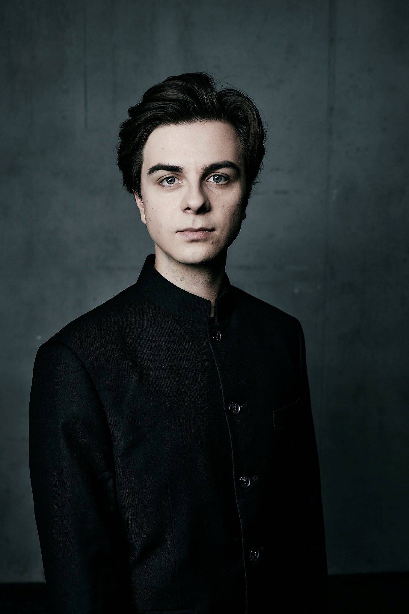 Luka Hauser (Musikalische Leitung "Der Zarewitsch")