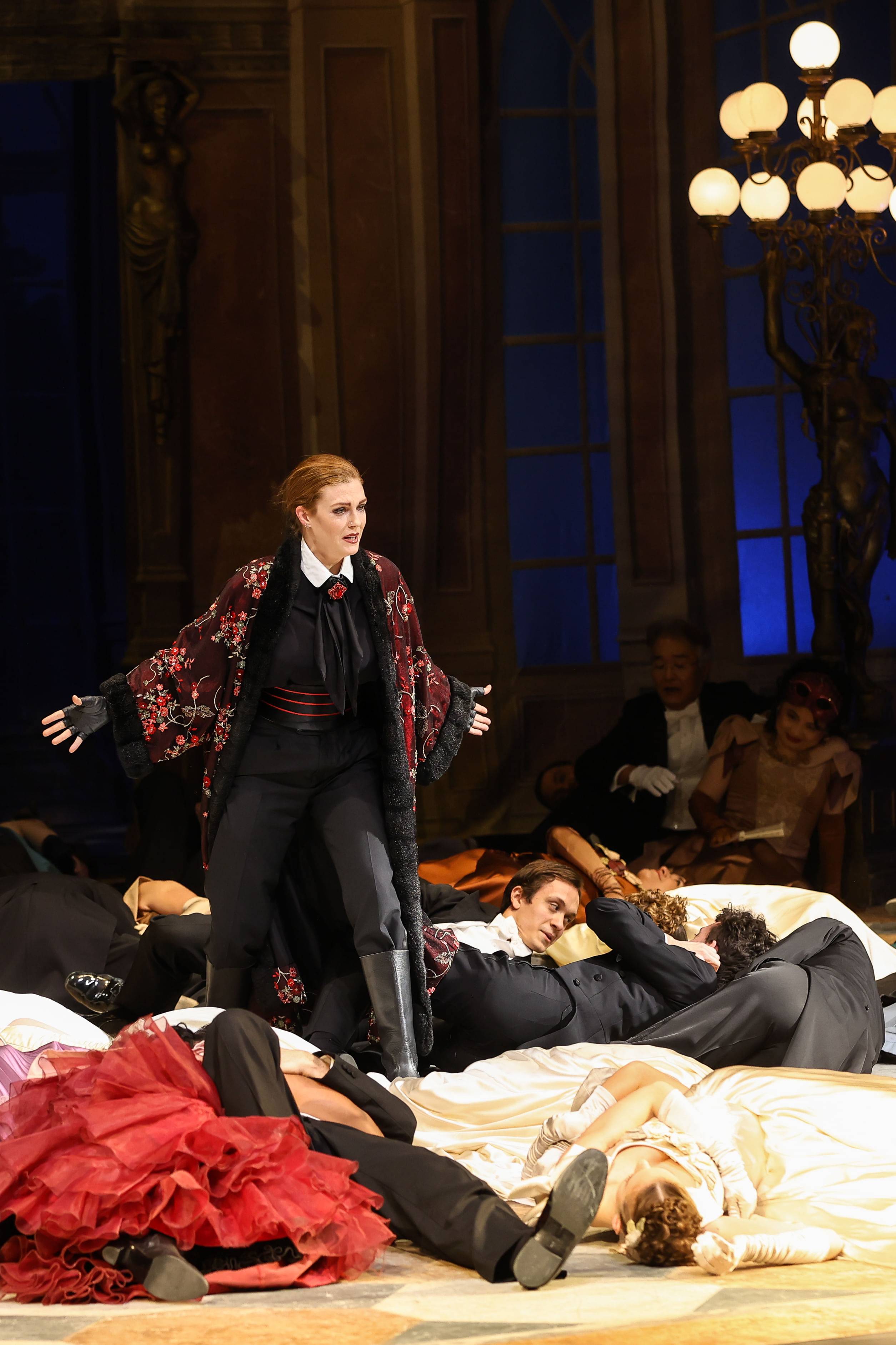 Wallis Giunta (Prinz Orlofsky), Chor, Wiener Staatsballett