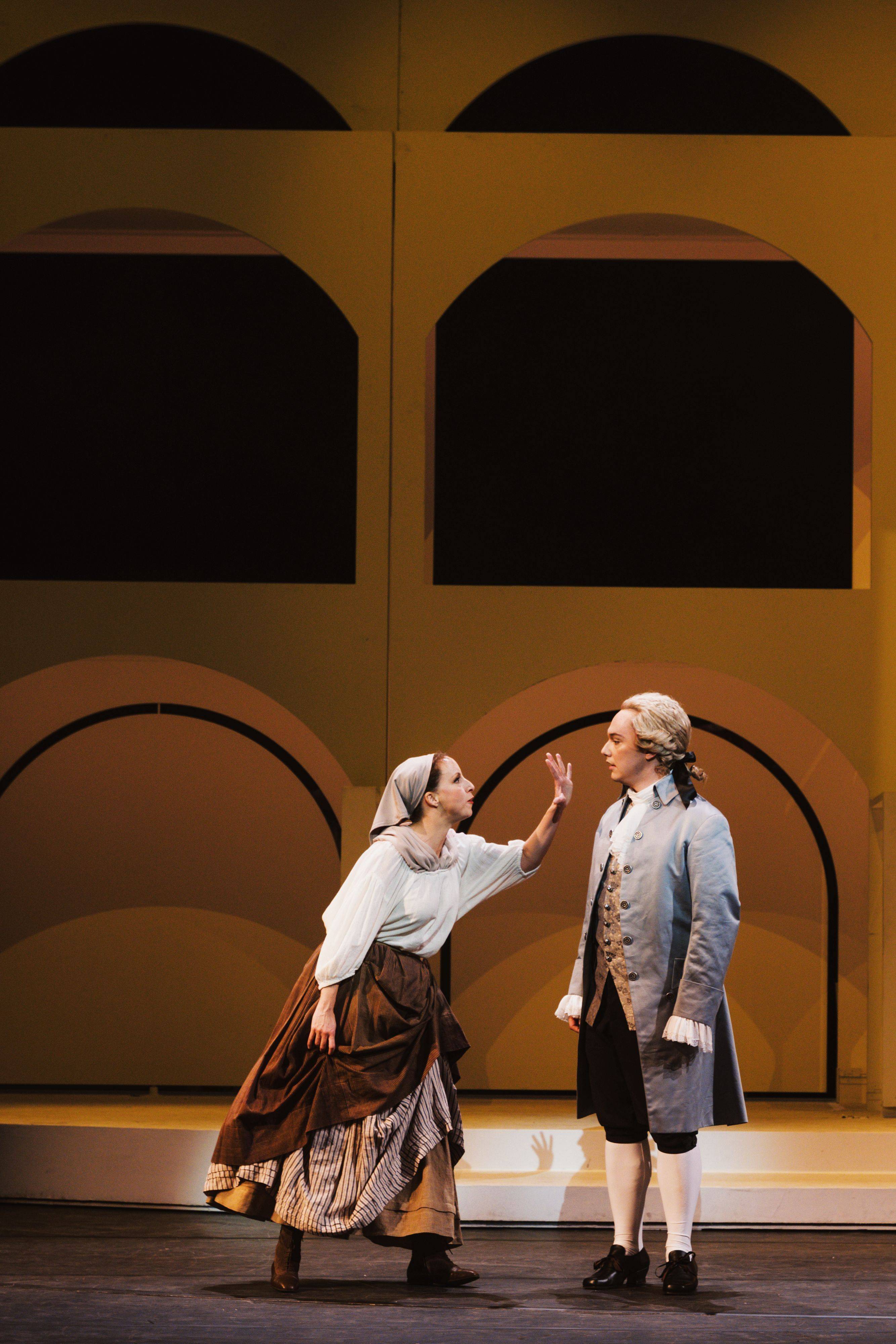 Johanna Arrouas (Annina), David Kerber (Caramello)