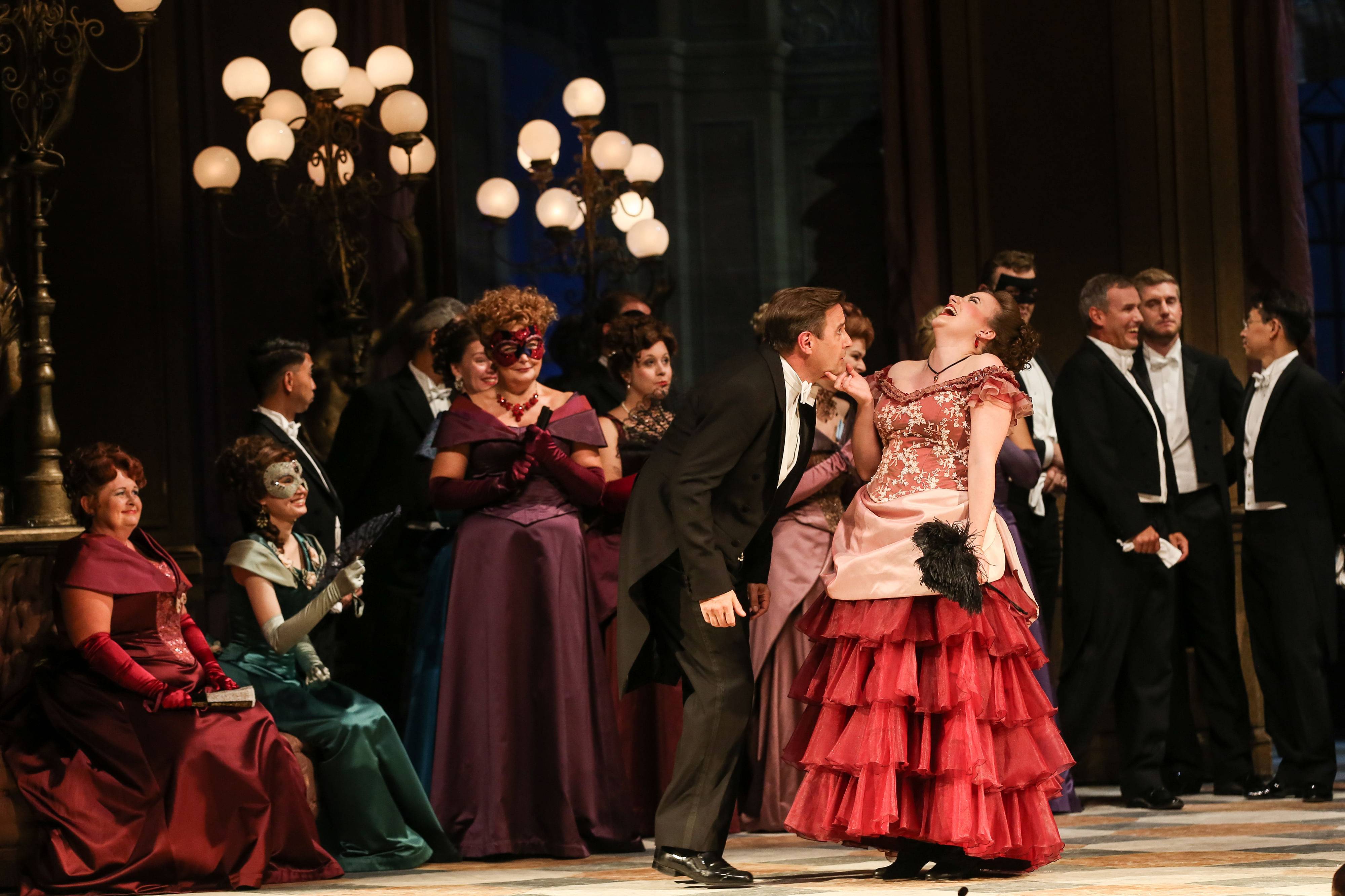 Carsten Süss (Eisenstein), Hedwig Ritter (Adele)