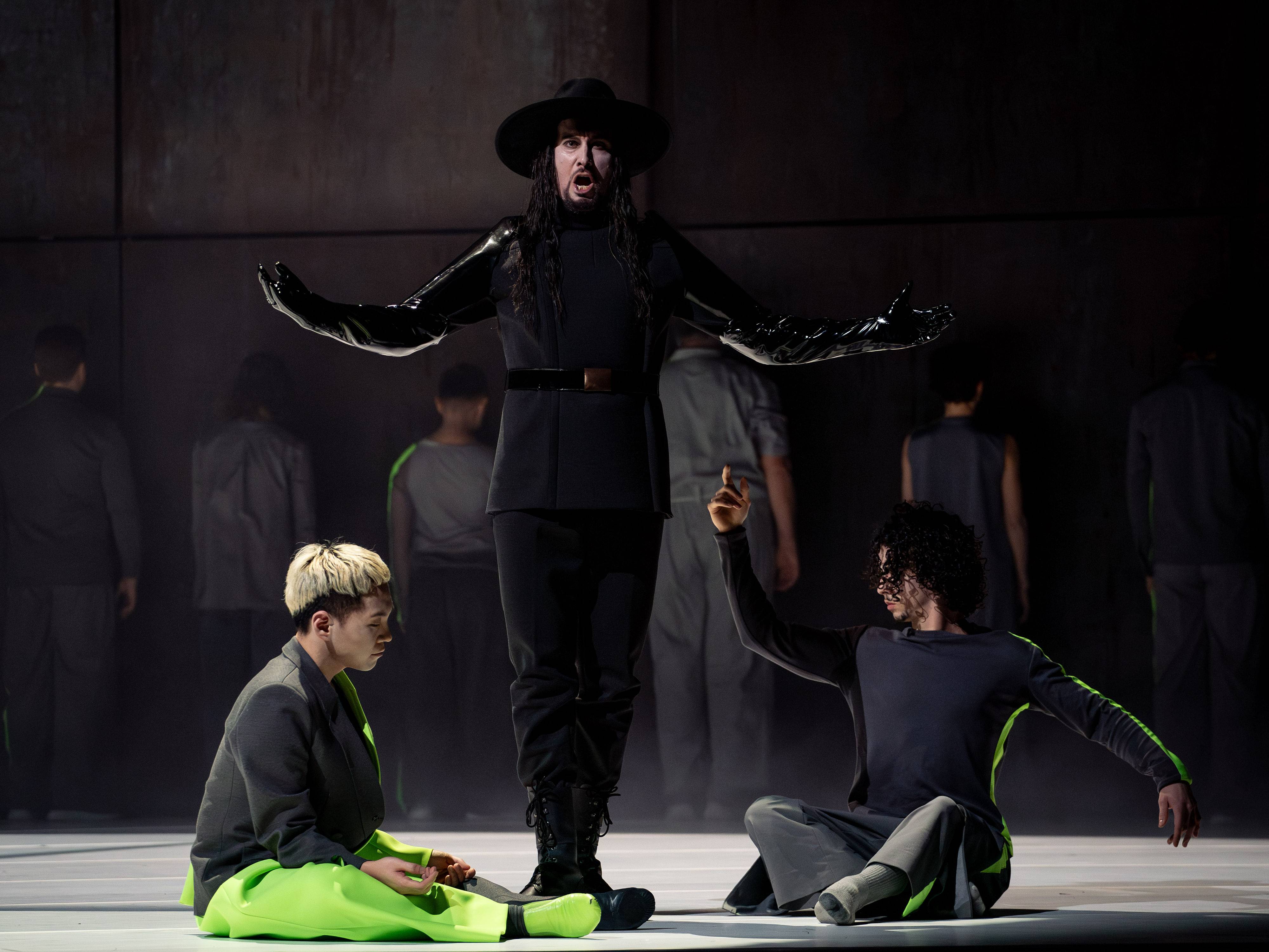 Seiyoung Kim (Harlekin), Josef Wagner (Der Tod / Der Lautsprecher / Bass), Kevin Hena